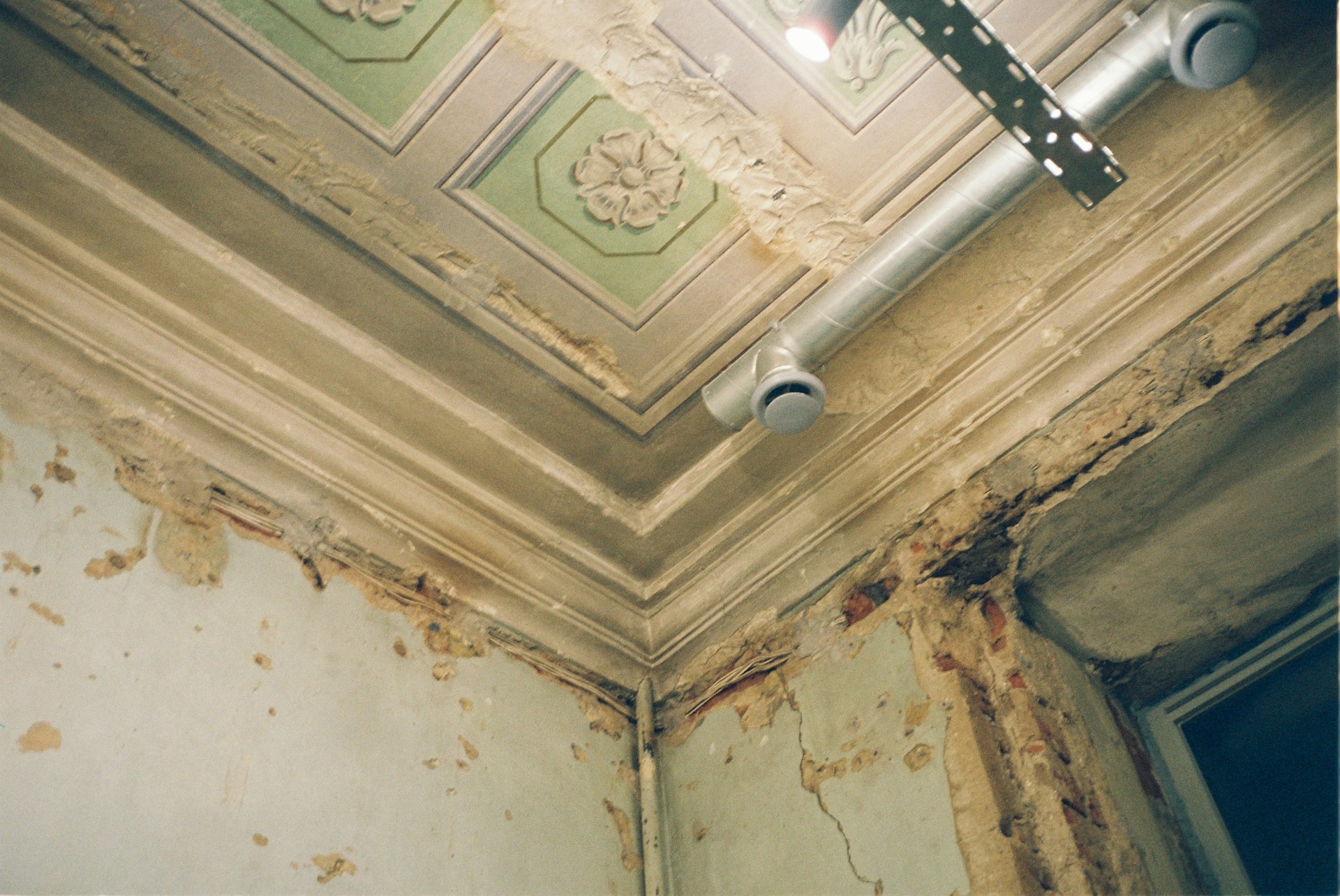 What Are the Best Practices for Mold-Resistant Renovations in Monmouth County, NJ Homes